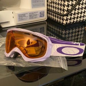 Oakley elevate goggles